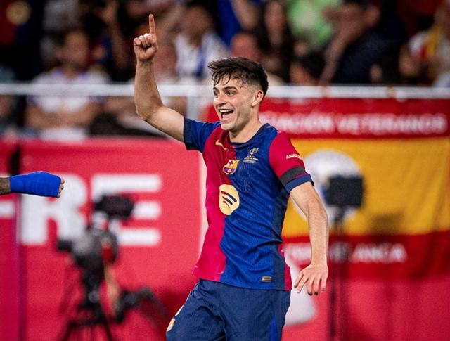 10年后又将迎来拐点？16年齐达内取代贝尼特斯成就皇马最辉煌3年